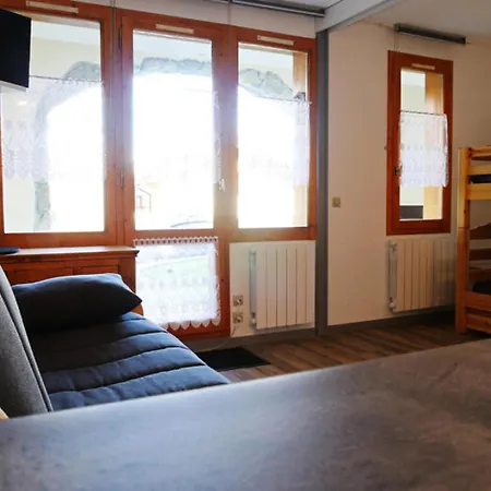 Apartment Le De 4 - 2 Pieces Pour 5 Personnes Mae-9834